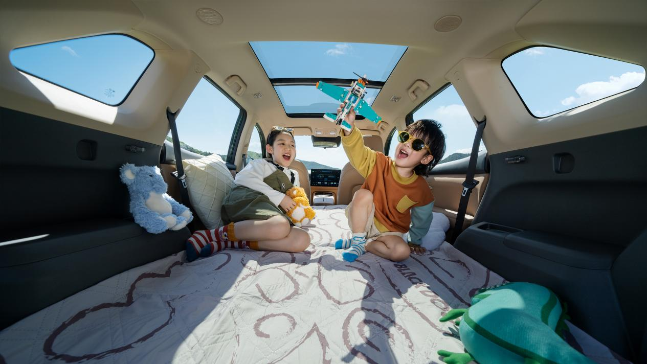 買插混車選長續(xù)航，藍電E5 PLUS新車165km續(xù)航+實用配置一應俱全！