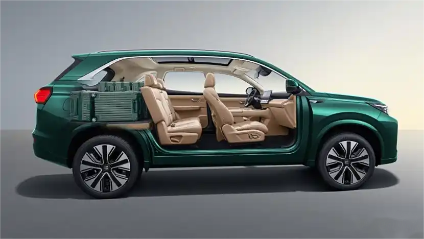 藍(lán)電 E5 PLUS 165km 長續(xù)航先享版，10 萬級長續(xù)航插混 SUV 首選