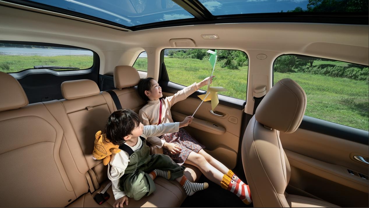 藍(lán)電 E5 PLUS 165km 長續(xù)航先享版，10 萬級長續(xù)航插混 SUV 首選